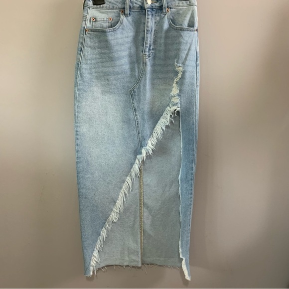 Forever 21 jeans distressed skirt - Picture 4 of 6